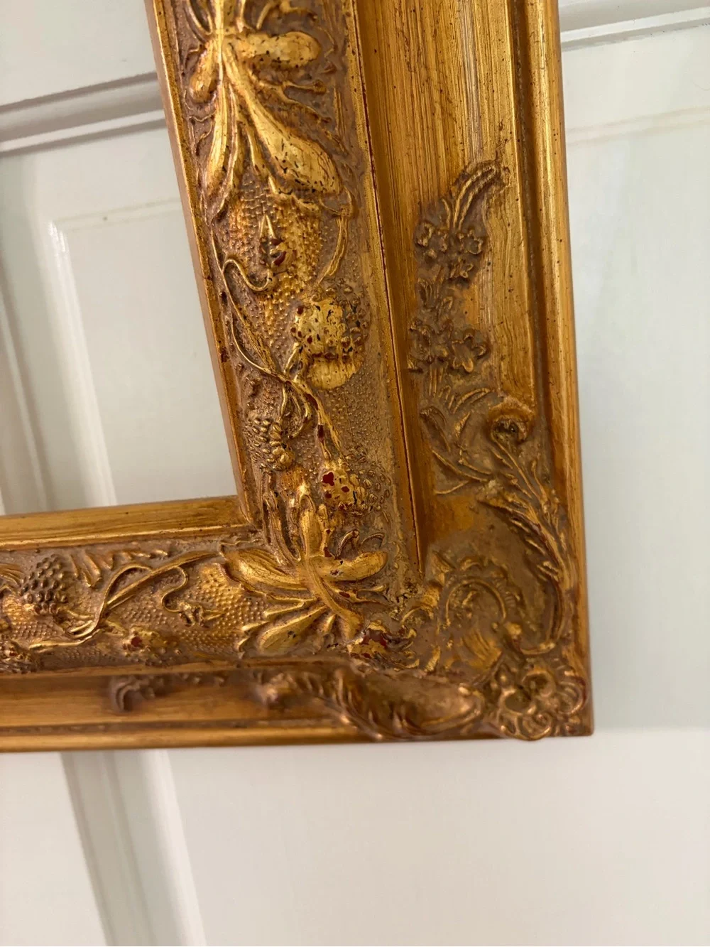 Vintage Gold Carved Botanical Berries & Vines Wood Frame